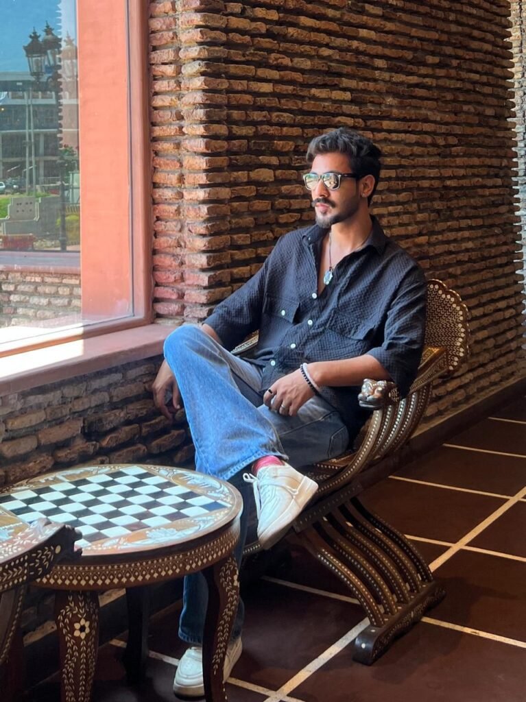 Dogra Times extends warm birthday wishes to actor and model Iftkhar Mughal.