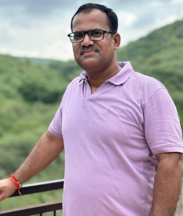 Teacher Gaurav Pathak Becomes a Beacon of Hope for Thousands of Students