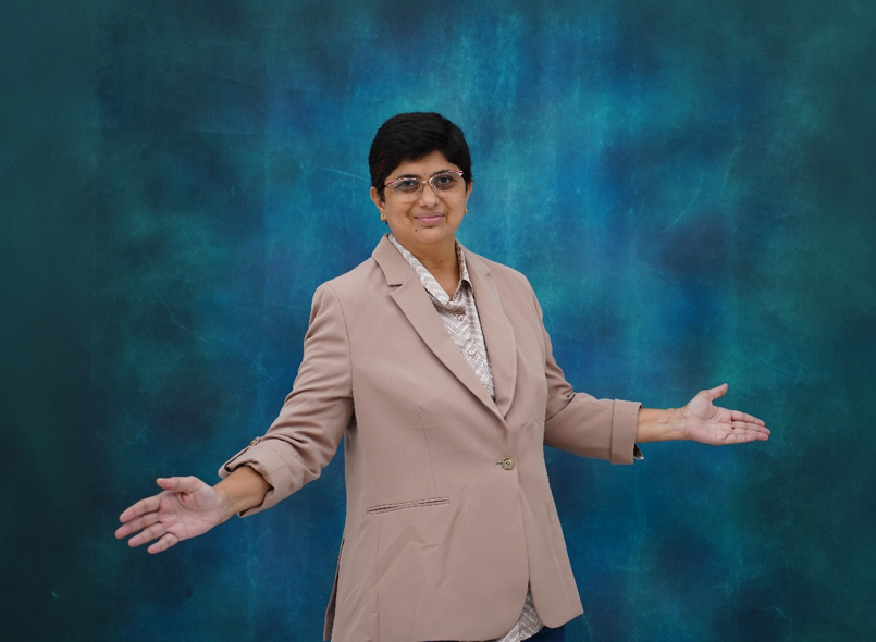 Dr. Deepa Warpudkar