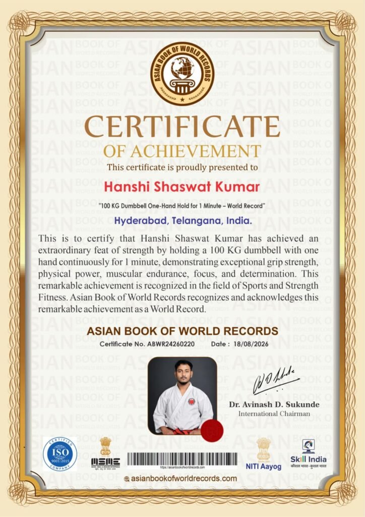 Hanshi Shashwat Kumar held a 100 kg dumbbell with one hand continuously for 60 seconds during a live record attempt