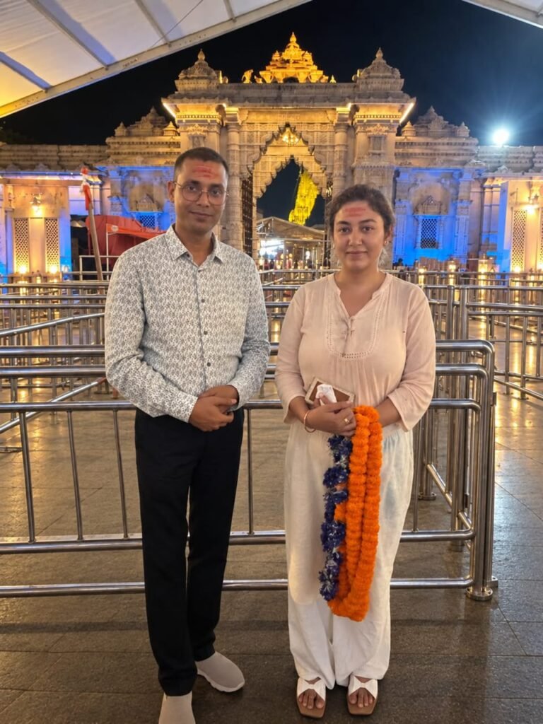 Lt Col Dr Taranjeet Kaur’s Journey Through Kashi, From Ganga Aarti and Rudrabhishek to Serving Nearly 400 People